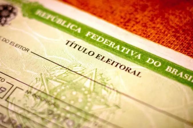 Voto em trânsito: saiba como pedir para votar em outra cidade a partir desta segunda-feira