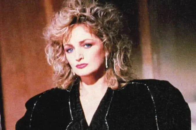 Morre Bonnie Tyler, voz icônica de Total Eclipse of the Heart, aos 75 anos