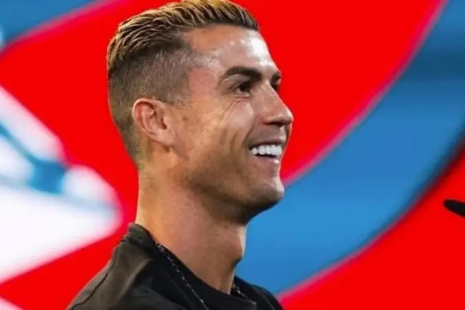 Cristiano Ronaldo vence a Bola de Ouro de Todos os Tempos
