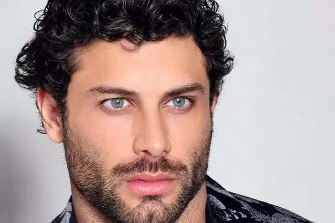 Ex-namorado de Madonna provoca imaginação dos fãs: "Que homem lindo"