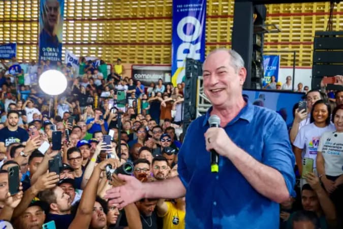Ciro Gomes confunde letra com símbolo do CV e pede prisão de apoiador