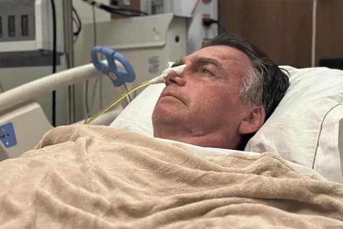 Moraes autoriza Bolsonaro a deixar prisão para exames médicos