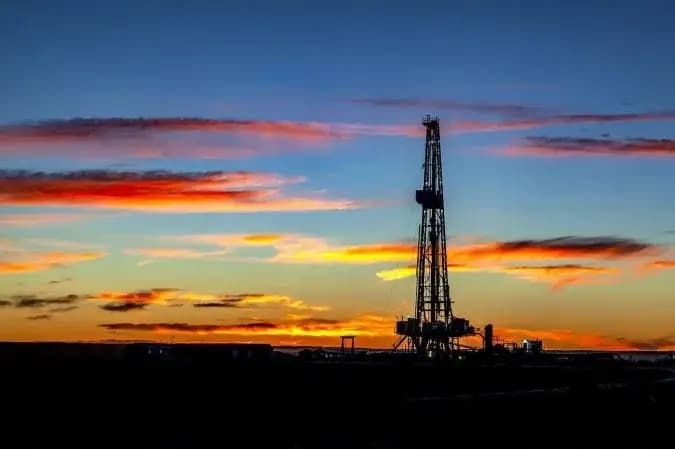 Agricultor encontra petróleo em sítio no Ceará. É possível lucrar? Entenda