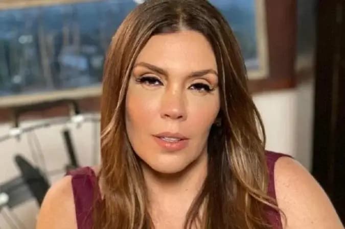 Simony faz desabafo misterioso na web: "Não vou mais dar palco pra maluco"