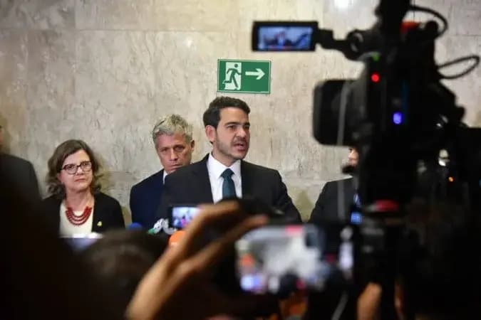 Derrotado no Senado, Messias fala em "plano de Deus" e faz denúncia
