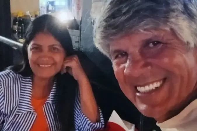 Homem dos 100 outdoors, finalmente, encontra namorada e vai se casar