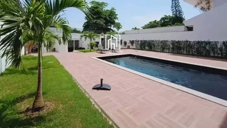 Funkeiro de 27 anos vive em mansão de R$ 8,5 milhões com 12 banheiros