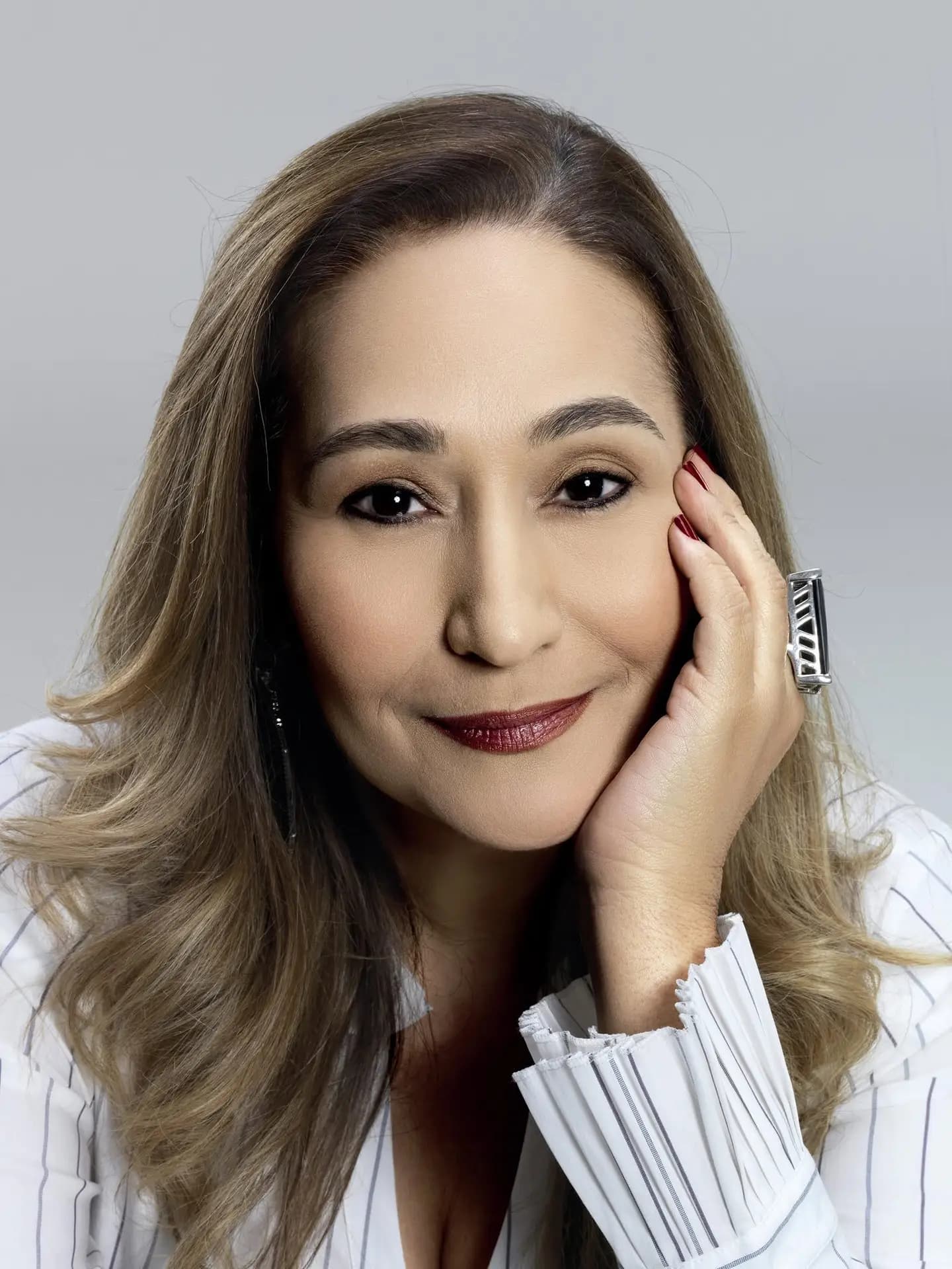 Sonia Abrão acusa Anitta de criar 'personagem' em reality da Globo