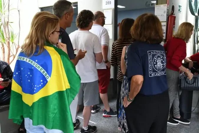Votação segue até 19h; TRE-DF diz que não como cumprir prorrogação; siga