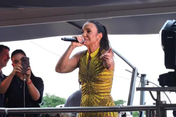 Ivete Sangalo anuncia que fará cirurgia