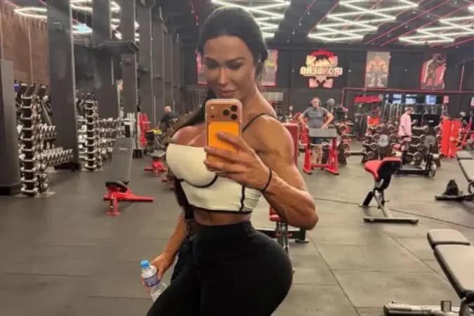 Gracyanne Barbosa comete gafe e atitude é exposta por seguidores nas redes