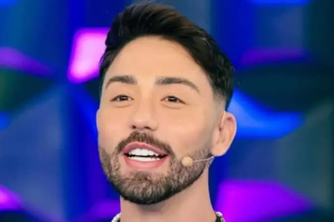 Rico Melquiades expõe interesse por mudança de cor de pele e choca público