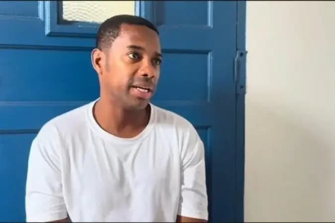 Preso, Robinho cobra medidas contra Neymar após caso com Robinho Jr no Santos