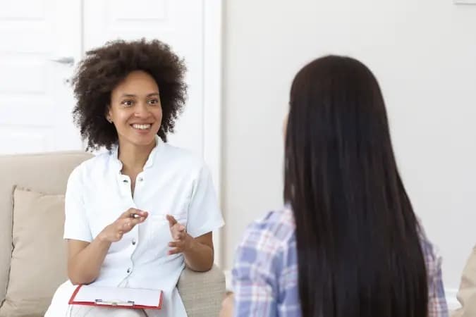 Dia do Psicólogo: terapia ganha espaço, mas acesso ainda é desafio